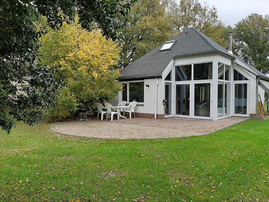 Vrijstaande Recreatievilla Met Ruime Omheinde Tuin Posterholt Εξωτερικό φωτογραφία